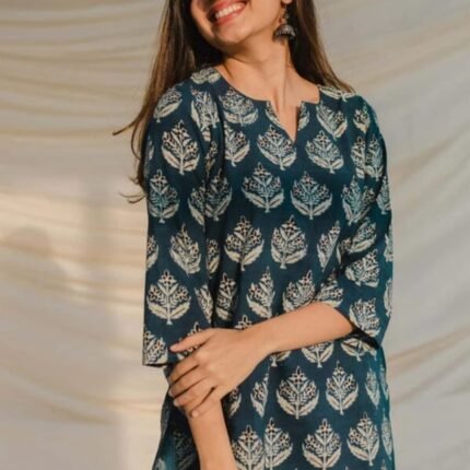 Tri-rangi  Short Kurti